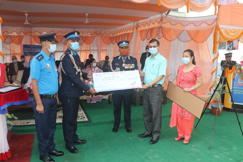 साधनादेवी प्रहरी पराक्रम पुरस्कारबाट दुई प्रहरी अधिकृत पुरस्कृत