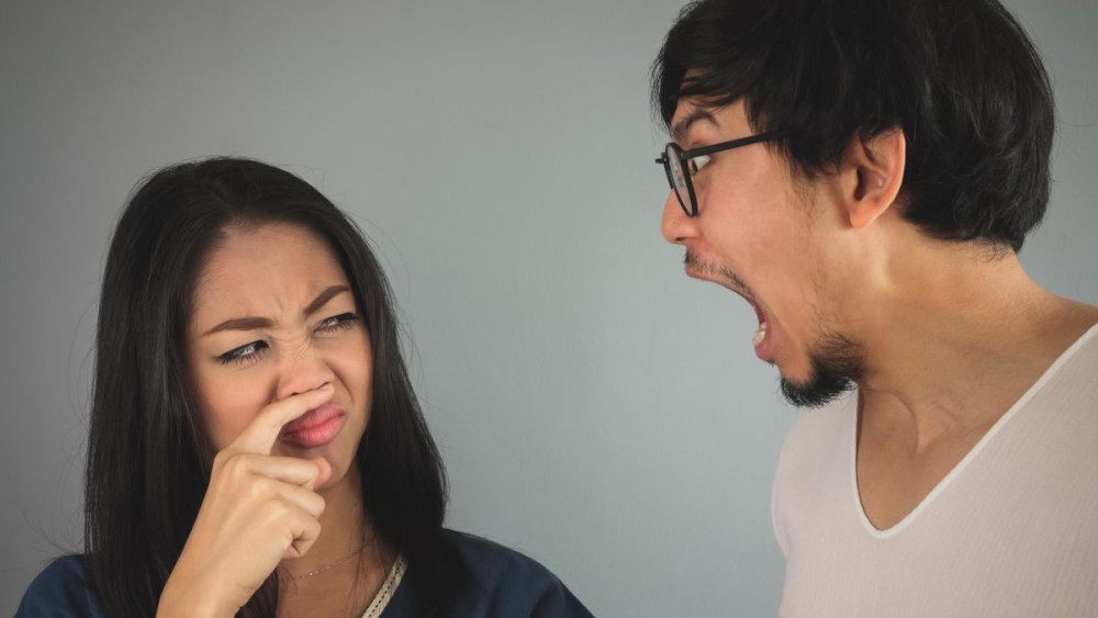 श्वास गन्हाउने कारण र छुट्कारा पाउने उपाय