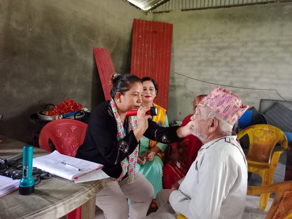 लायन्स क्लब अफ बिर्तामोड लेडीद्वारा आँखा शिविर सम्पन्न