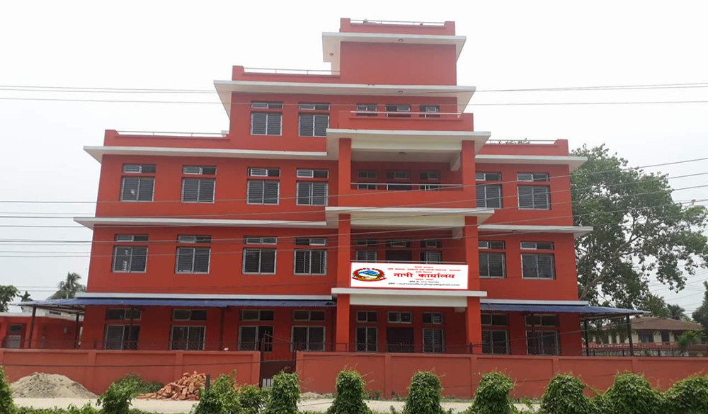 नापी कार्यालयका सर्वेक्षक देवनारायण ठाकुर र एक बिचौलिया घुससहित पक्राउ