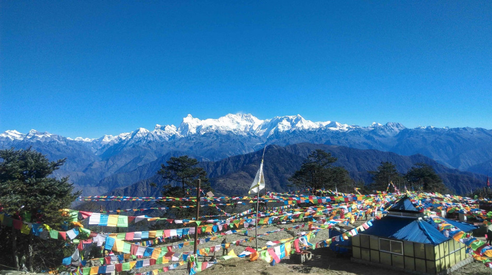 चैतमा ५२ हजारले गरे पाथीभरा दर्शन, ७५ लाख भेटी सङ्कलन