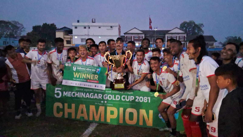 चर्च व्वाइजले उचाल्यो मेचीनगर गोल्डकपको उपाधि