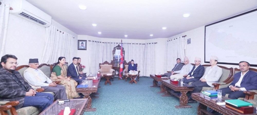 प्रतिनिधीसभा पुनस्र्थापनाका लागि सभामुखद्वारा दलहरुसँग छलफल