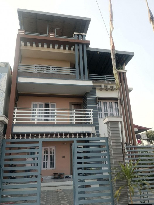 झापा-५ मा घर खोज्दै बालेन, तीन मध्ये एउटाको टुङ्गो