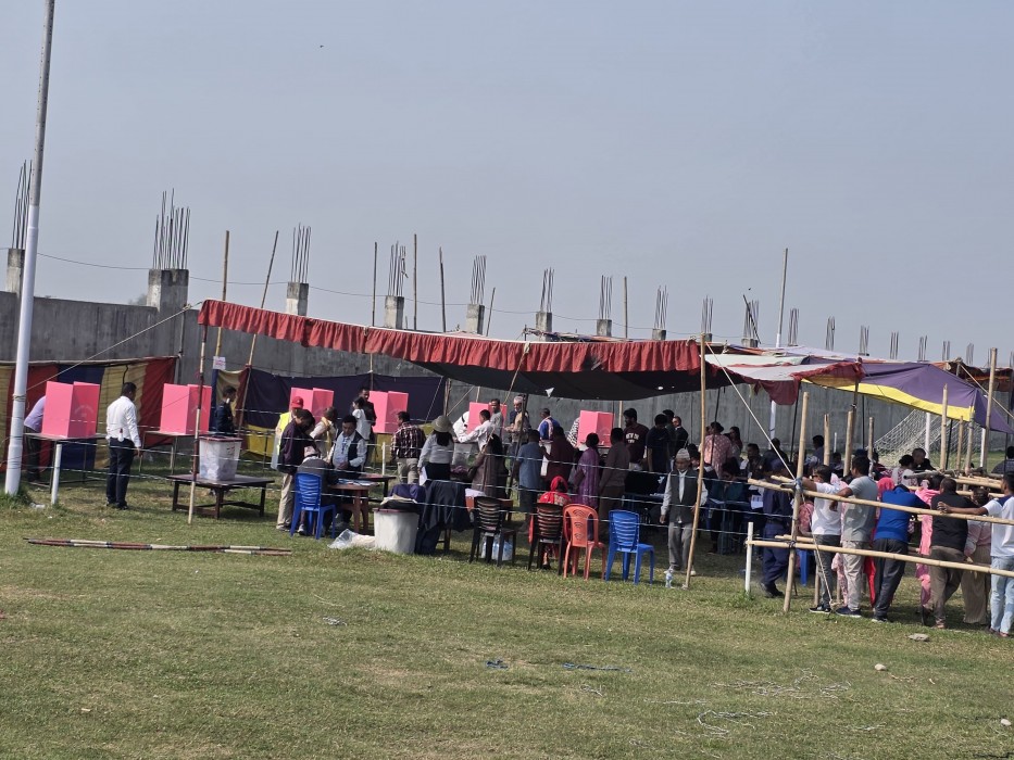 निर्वाचन अपडेट : ४ बजेसम्म ४५ प्रतिशत मतदान