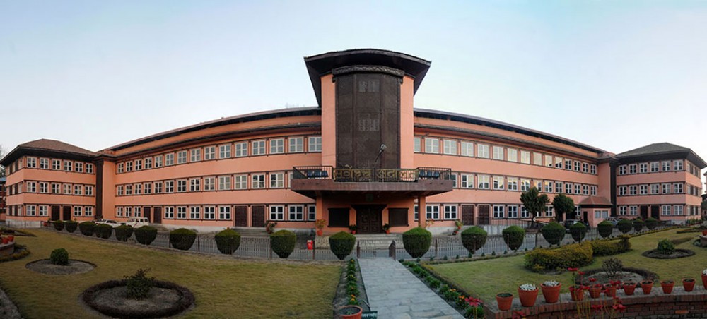 भीआईपीले विदेशमा गराएको उपचार खर्च नपाउने